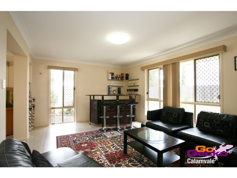 35 Larapinta Circuit, Parkinson QLD 4115