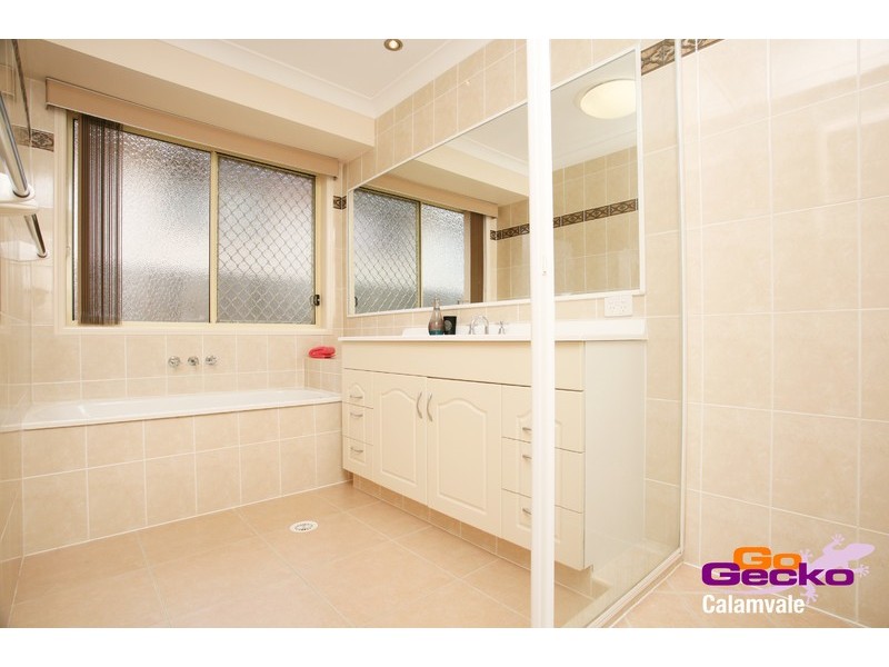 35 Larapinta Circuit, Parkinson QLD 4115