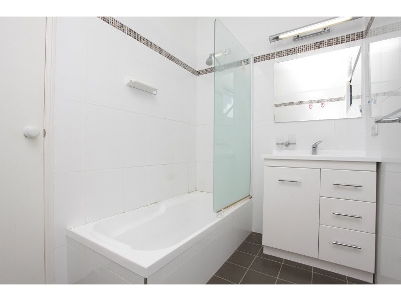 26 Donegal St, Kuraby QLD 4112