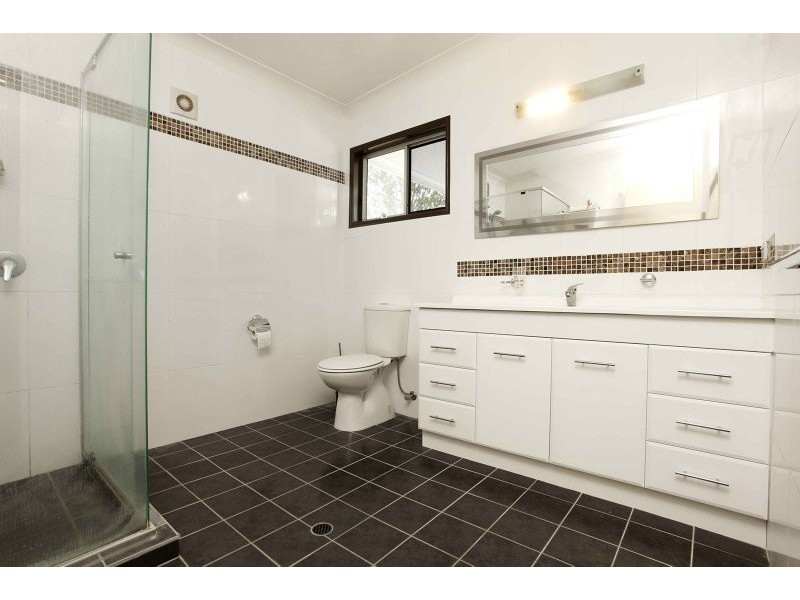 26 Donegal St, Kuraby QLD 4112