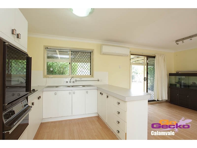 17 Chateau St, Calamvale QLD 4116
