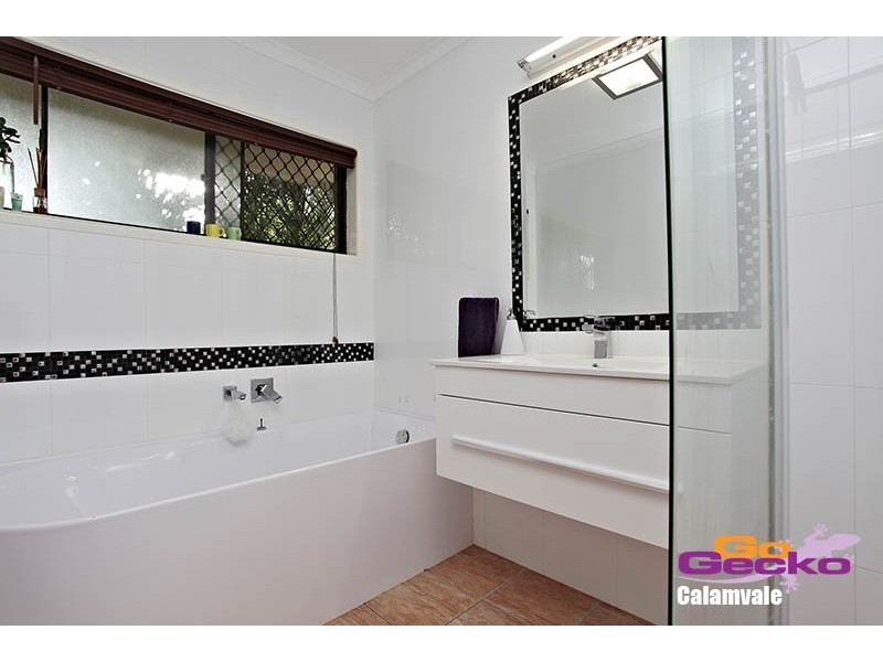 5 Daphine Place, Algester QLD 4115
