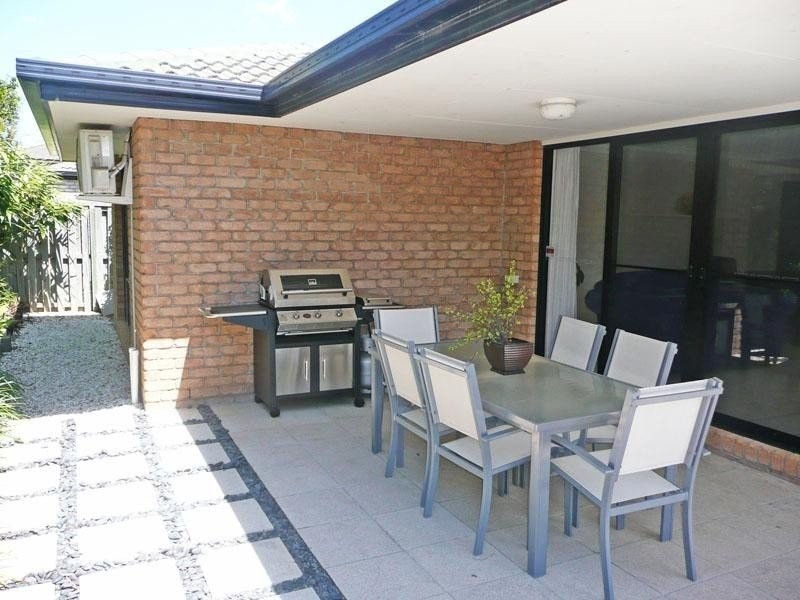 10 Cleland Ct, Parkinson QLD 4115