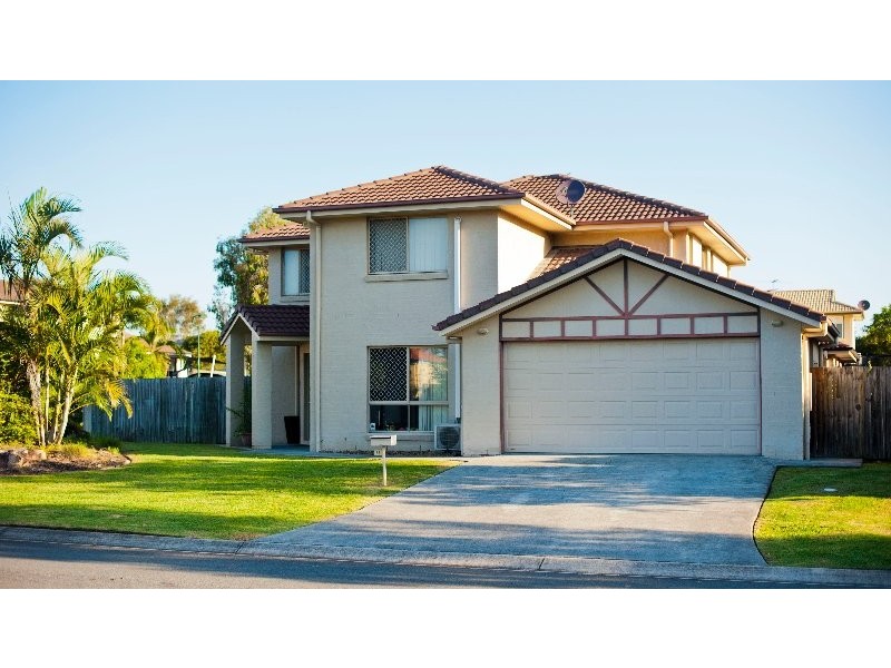 18 Karajini Crescent, Parkinson QLD 4115