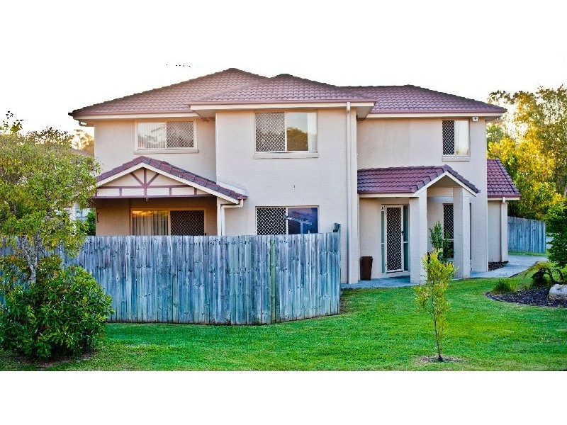 18 Karajini Crescent, Parkinson QLD 4115