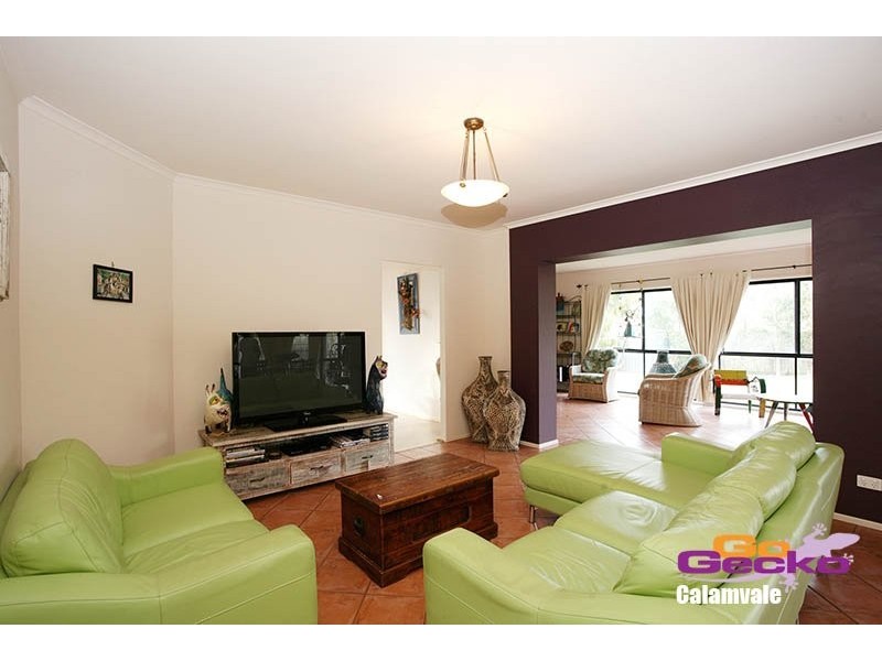 46 Ontario Crescent, Parkinson QLD 4115