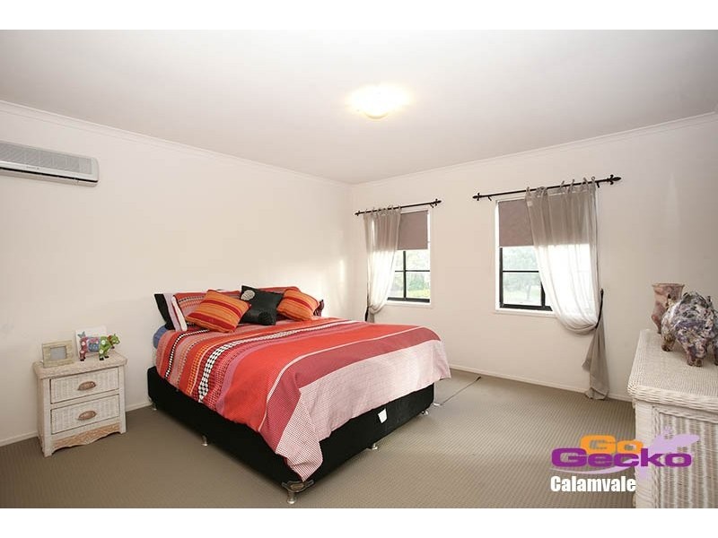 46 Ontario Crescent, Parkinson QLD 4115