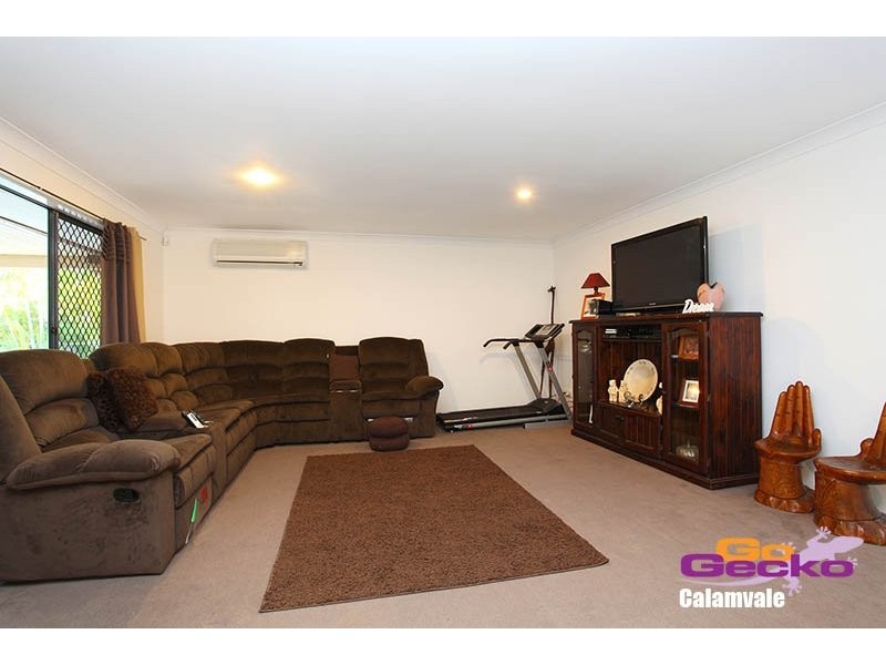70 Dampier Cres, Drewvale QLD 4116