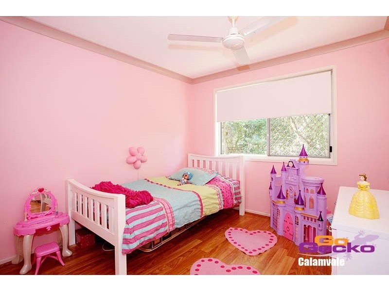 30 Bannockburn Cres, Parkinson QLD 4115