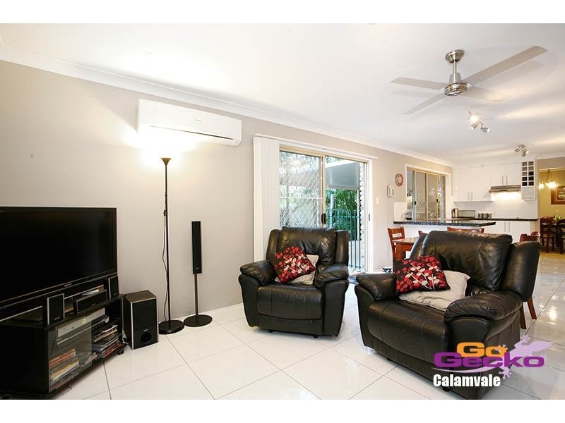 9 Japonica Place, Calamvale QLD 4116
