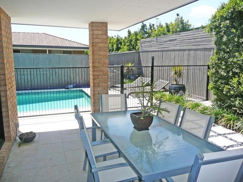 10 Cleland Ct, Parkinson QLD 4115