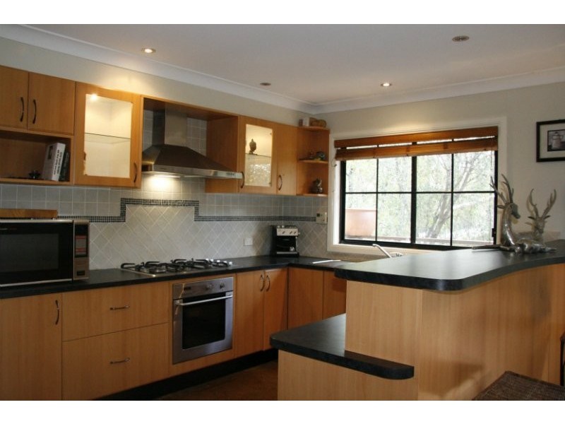 48 Davies Ave, Springwood NSW 2777