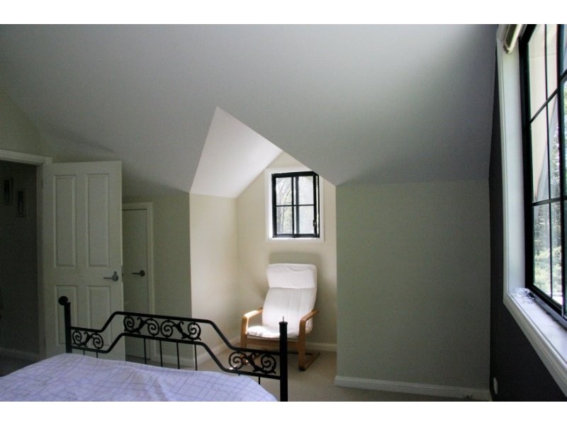 48 Davies Ave, Springwood NSW 2777