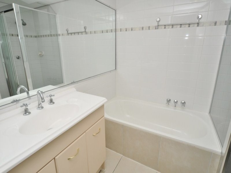 6/63 Cavill Avenue, Surfers Paradise QLD 4217