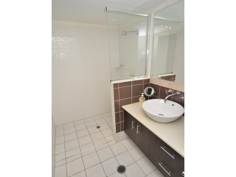 7/29 Proud Street, Labrador QLD 4215