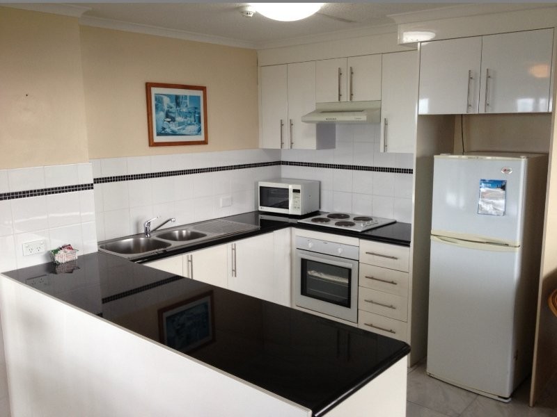 4A/114 Marine Parade, Southport QLD 4215