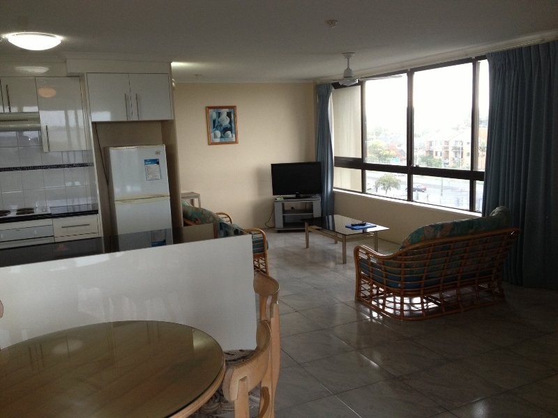 4A/114 Marine Parade, Southport QLD 4215