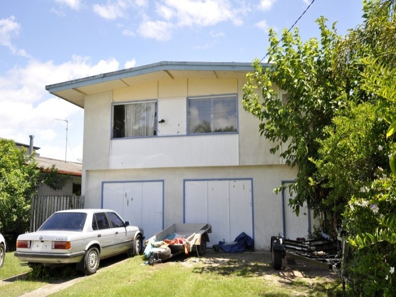 13 Nevenia Street, Labrador QLD 4215