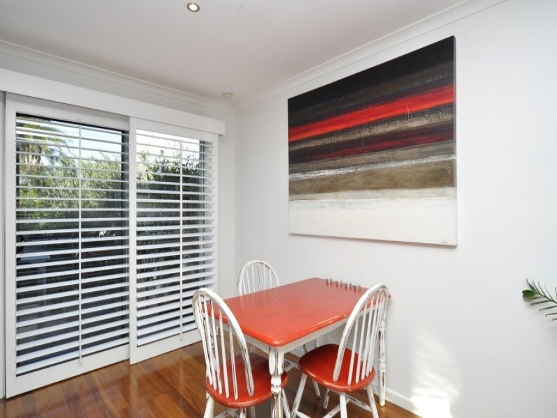 27 Ashgrove Avenue, Runaway Bay QLD 4216