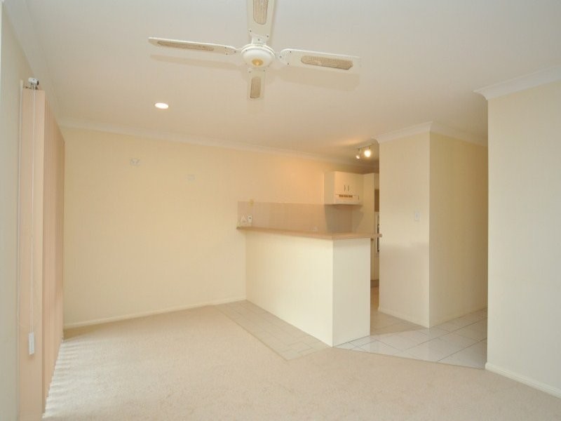 1/7 Liam Court, Labrador QLD 4215