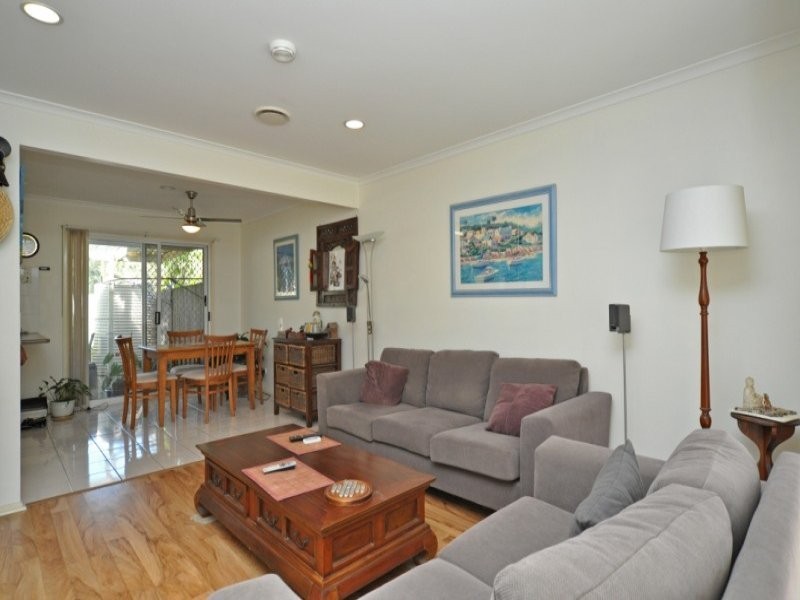 44/27 Rain Tree Glen, Coombabah QLD 4216