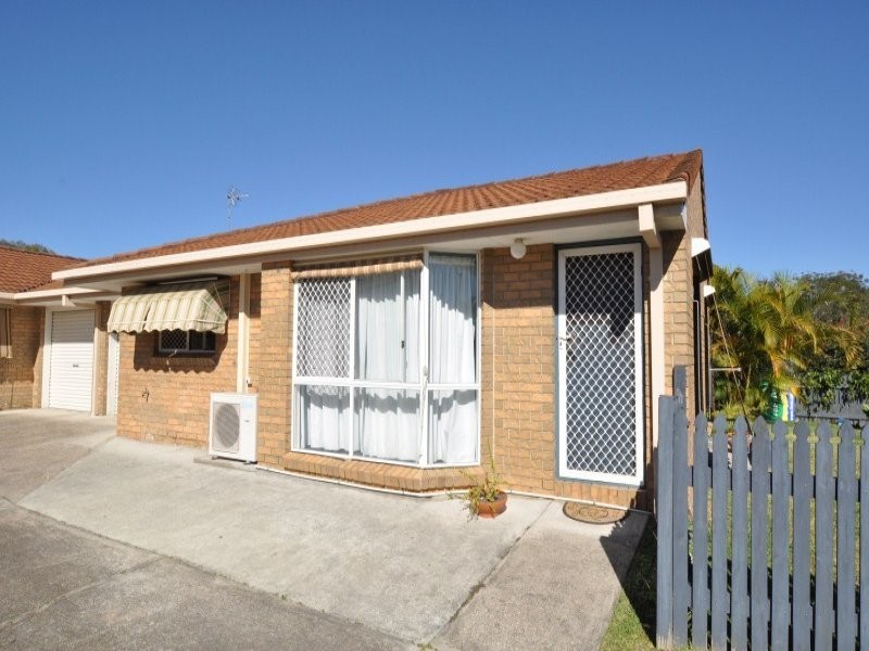 1/15 Coventry Court, Labrador QLD 4215