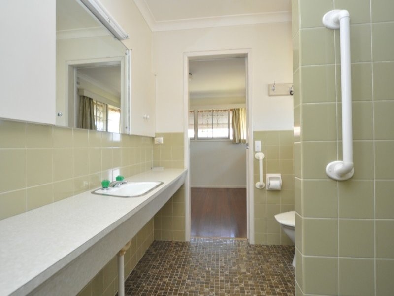 26 Margaroola Avenue, Biggera Waters QLD 4216