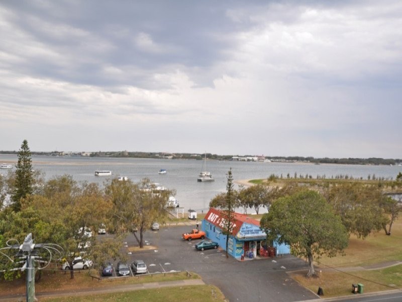 72/106 Marine Parade, Southport QLD 4215