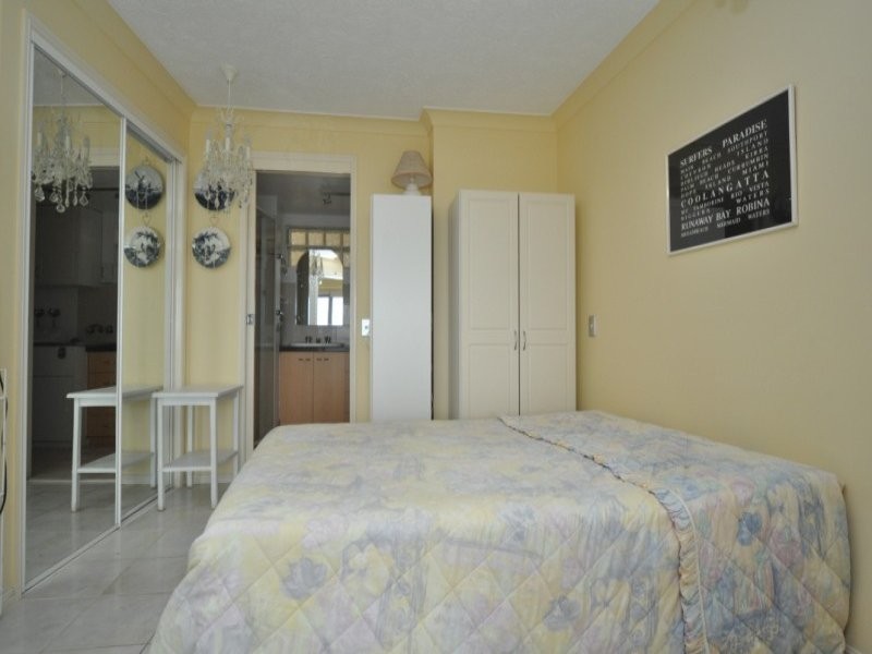 72/106 Marine Parade, Southport QLD 4215