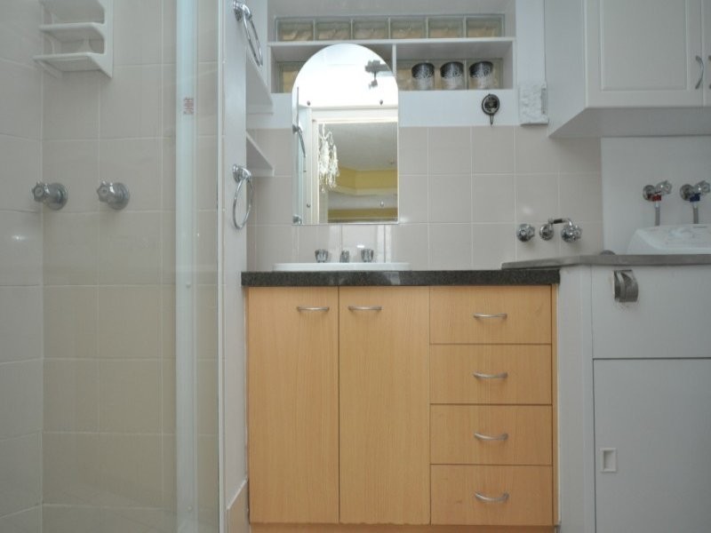 72/106 Marine Parade, Southport QLD 4215