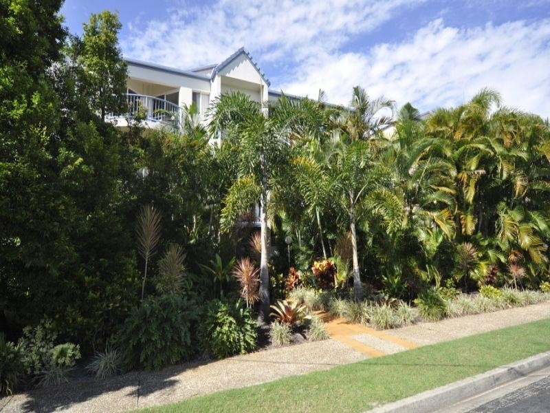 1/9 Madang Crescent, Runaway Bay QLD 4216