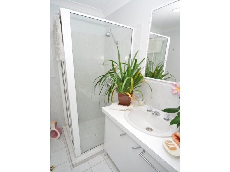 10/202 Central Street, Labrador QLD 4215