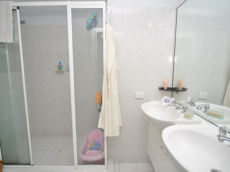 10/202 Central Street, Labrador QLD 4215