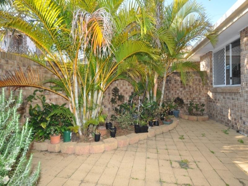 1/36 Kenny Drive, Labrador QLD 4215