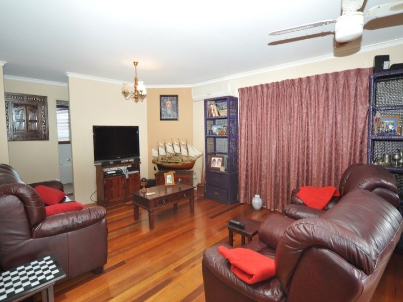 2/16 Chirn Crescent, Labrador QLD 4215