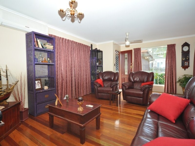 2/16 Chirn Crescent, Labrador QLD 4215