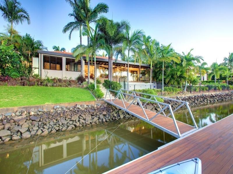 1033 Rosebank Way, Hope Island QLD 4212