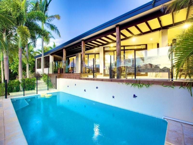 1033 Rosebank Way, Hope Island QLD 4212