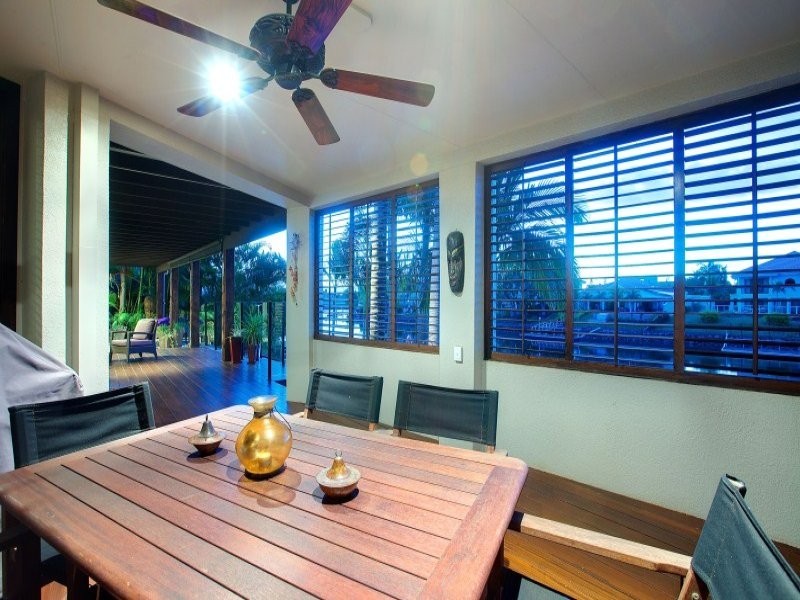 1033 Rosebank Way, Hope Island QLD 4212