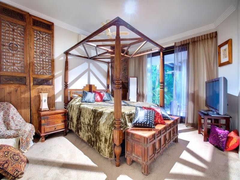 1033 Rosebank Way, Hope Island QLD 4212