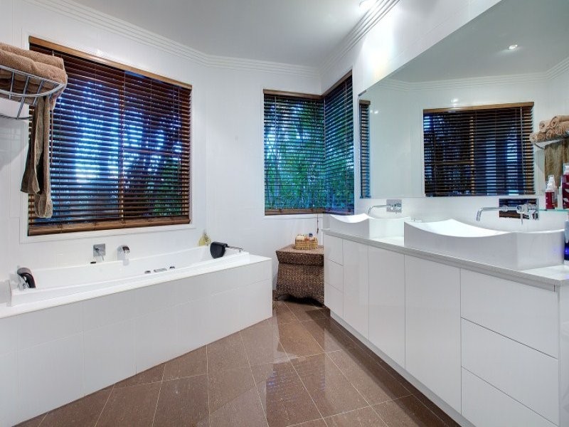 1033 Rosebank Way, Hope Island QLD 4212