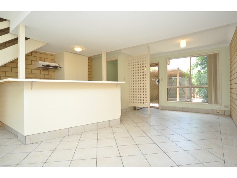 23/81 Olsen Avenue, Labrador QLD 4215