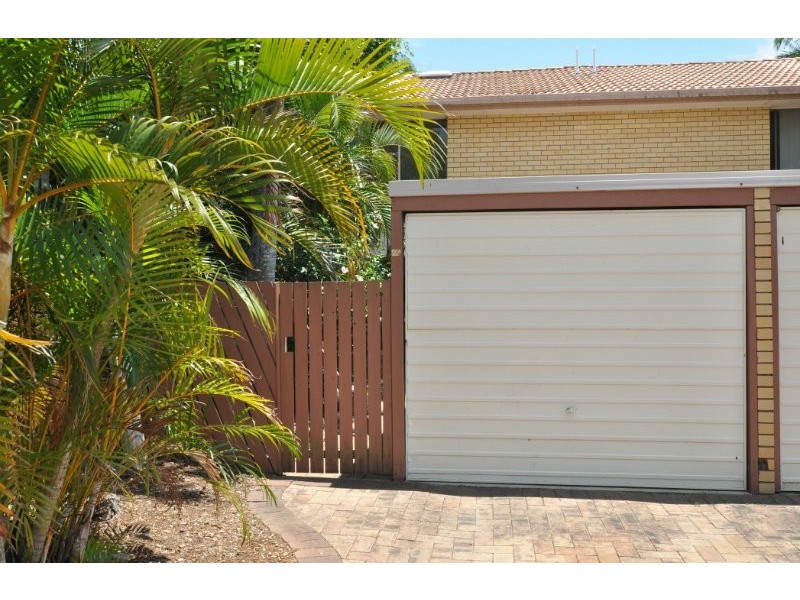 23/81 Olsen Avenue, Labrador QLD 4215