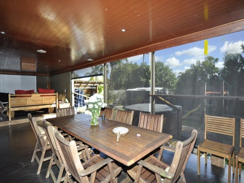 116 Wilson Street, Labrador QLD 4215