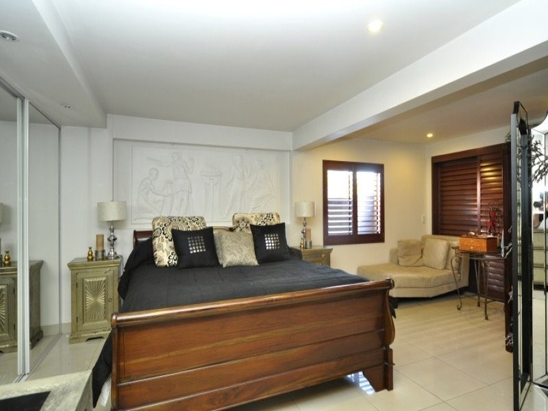 116 Wilson Street, Labrador QLD 4215