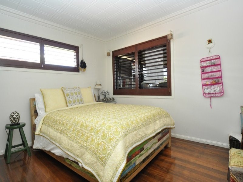 116 Wilson Street, Labrador QLD 4215