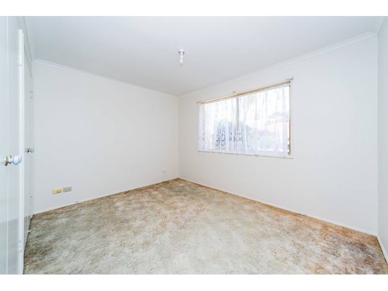 2/13 Stephanie Court, Labrador QLD 4215