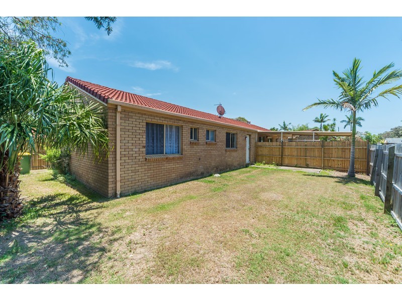 2/13 Stephanie Court, Labrador QLD 4215