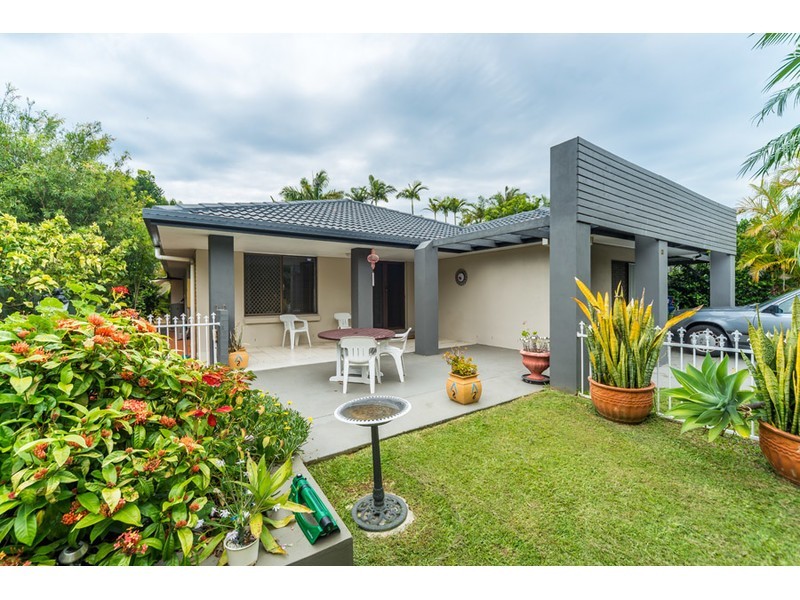 63 Mingaletta Drive, Ashmore QLD 4214