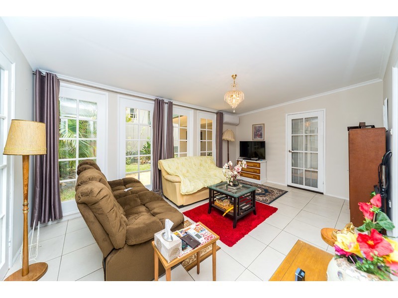 63 Mingaletta Drive, Ashmore QLD 4214